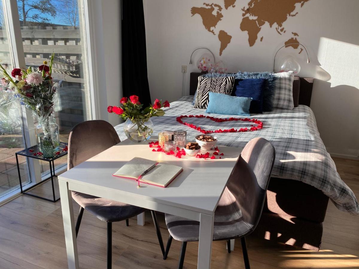 Bzb Jantina Apartment Херенвен Екстериор снимка