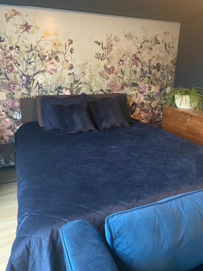 Bzb Jantina Apartment Херенвен Екстериор снимка